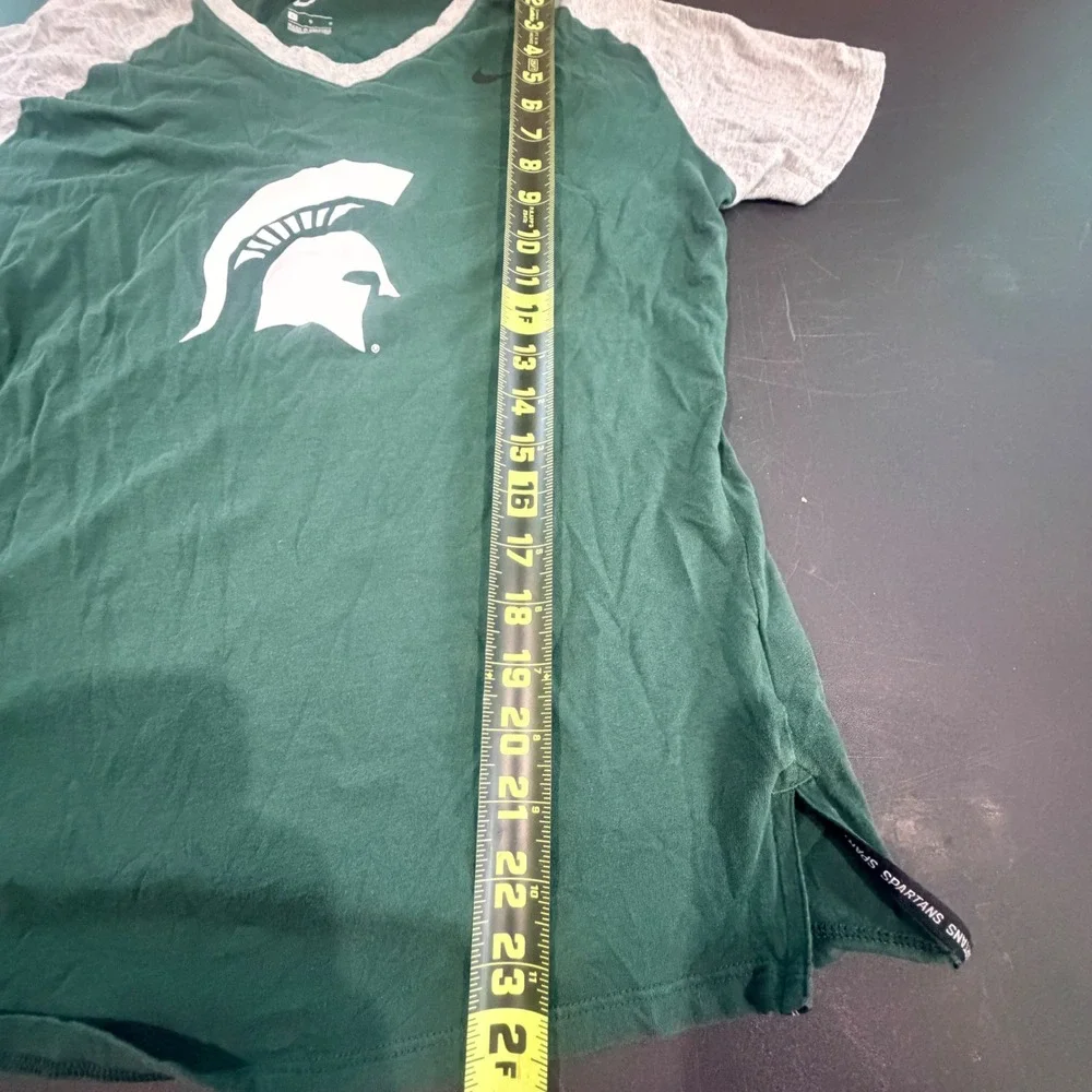 Nike Michigan State Spartans TShirt Womens L Green Grey Raglan Sporty Gameday
